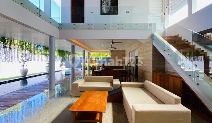 Modern Villa Kerobokan Badung Modern Villa Kerobokan Badung