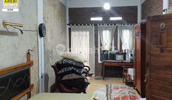 Rumah Bergaya Unik Siap Huni di Pasir Luhur Bandung 2