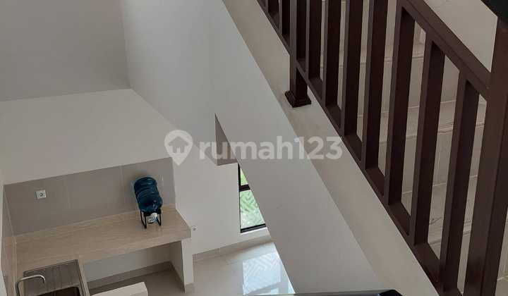 Ready-to-Occupy 2-Story House, Renovated, Podomoro Park Bandung 2