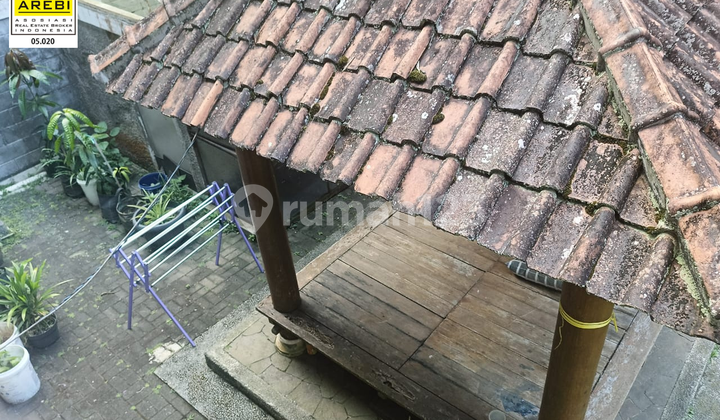 Sell Cheap House Location North Bandung 3 Floors Ciumbuleuit Bandung 2