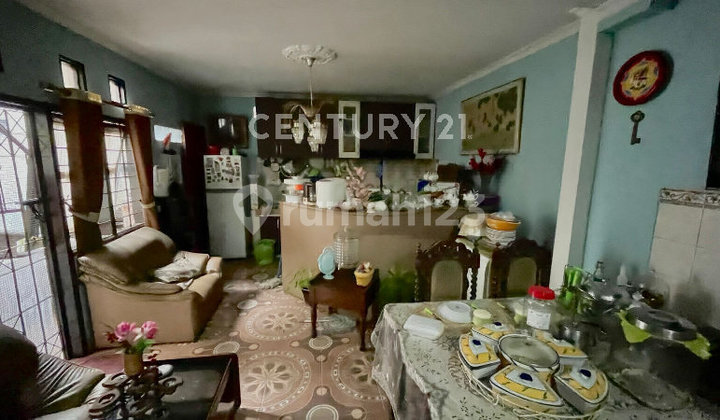 Rumah Lokasi Tengah Kota di Grand Pinus Regency