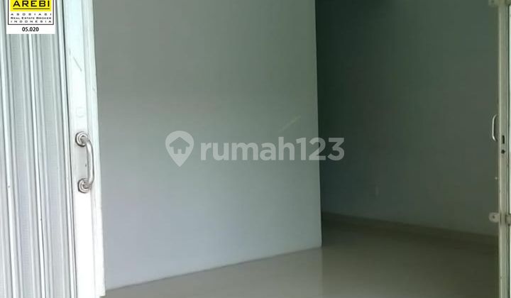 Affordable Shophouse Best Access in Holis Regency Complex