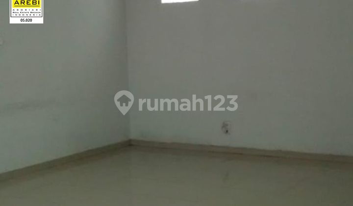 Affordable Shophouse Best Access in Holis Regency Complex 2