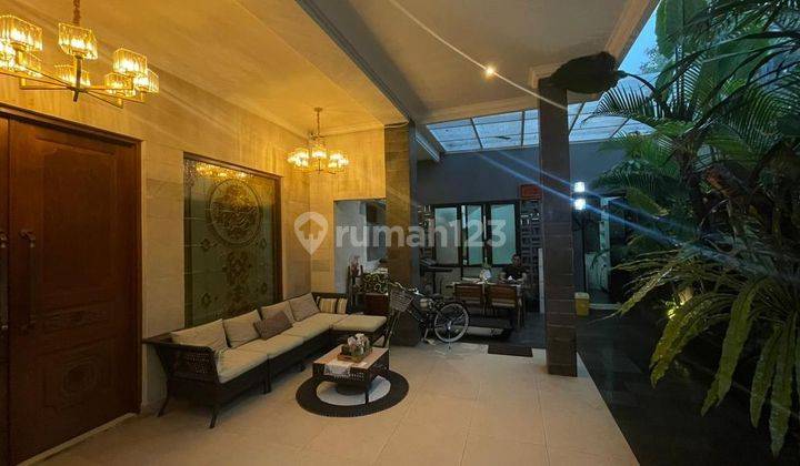 Rumah Nyaman Bagus di Kemang, Jakarta Selatan 2