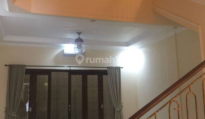 Rumah Semi Furnished di Kebayoran Baru, Jakarta Selatan 2