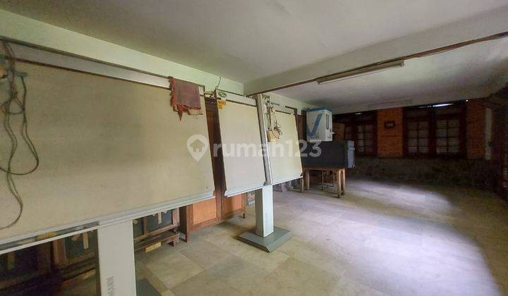 Rumah klasik bergaya villa hampir njop simatupang ragunan 1