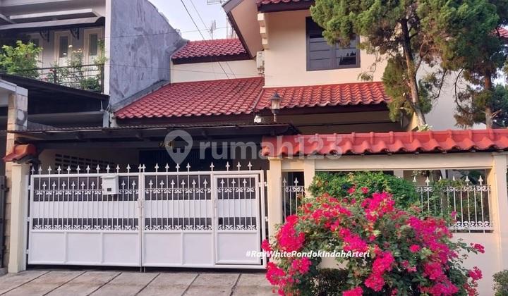 Rumah asri dan nyaman Di Pondok Indah Indah Jakarta Selatan