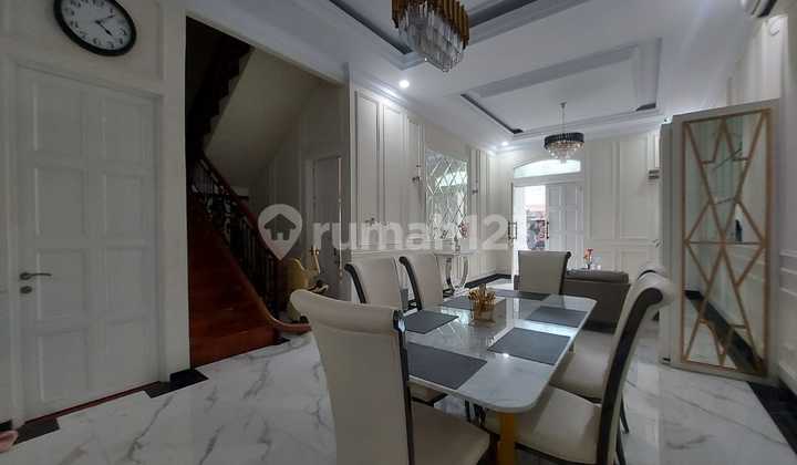 Nice fully furnished house with pool and private gym in Jagakarsa, South Jakarta 2