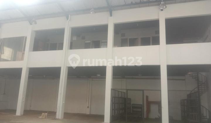 For rent  Lahan dan bangunan dekat pintu tol pondok pinang