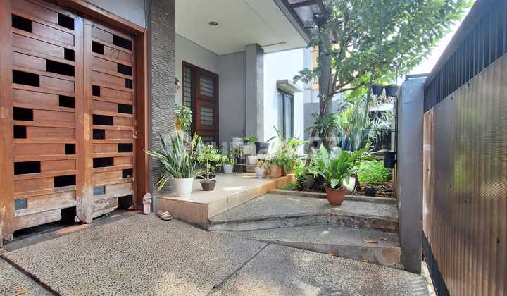 For sale Comfortable minimalist house near Citos, Cilandak, South Jakarta