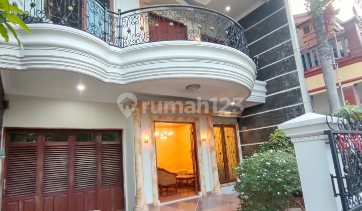 Rumah baru dalam cluster pesanggrahan dekat pintu tol petukangan Rumah baru dalam cluster pesanggrahan dekat pintu tol petukangan