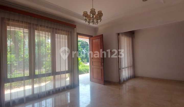 Rumah dalam cluster exclusive mampang 2