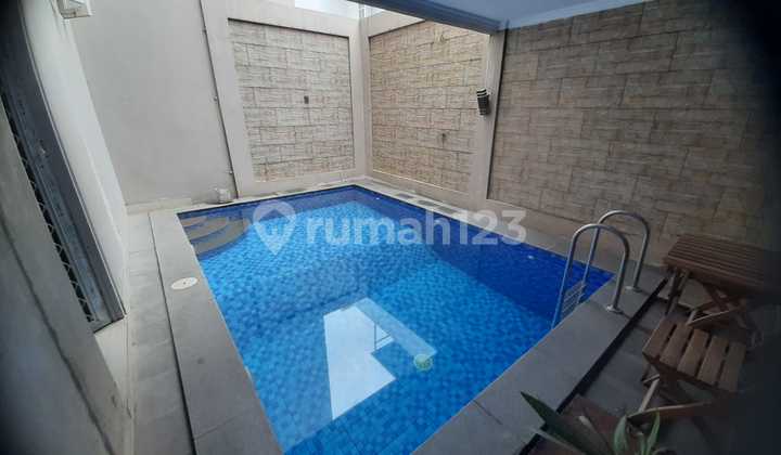 For Sale: House with Private Pool Inside a Cluster in Jagakarsa For Sale: House with Private Pool Inside a Cluster in Jagakarsa