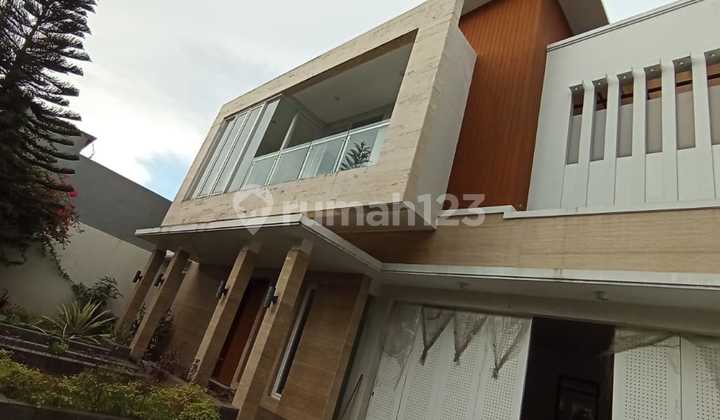 Brand new modern house in Kemang, South Jakarta.