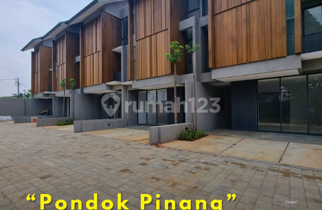 Brand new townhouse near to Pondok indah with rooftop