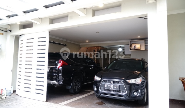 For Sale Rumah Mewah dan Nyaman di Tanah Kusir, Jakarta Selatan 2