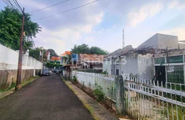 rumah tua hitung tanah dekat polsek cilandak barat 2