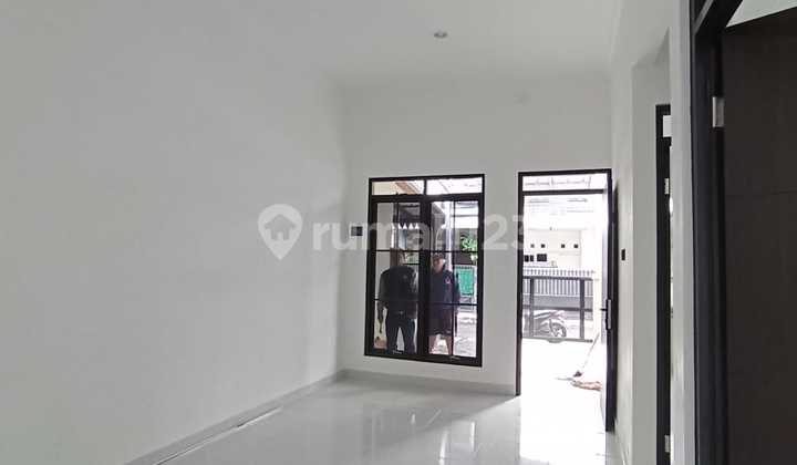 Rumah Full Renovasisudah Bajaringan Kusen Almunium Siap Hunidi Villa Pamulang Tangsel 2