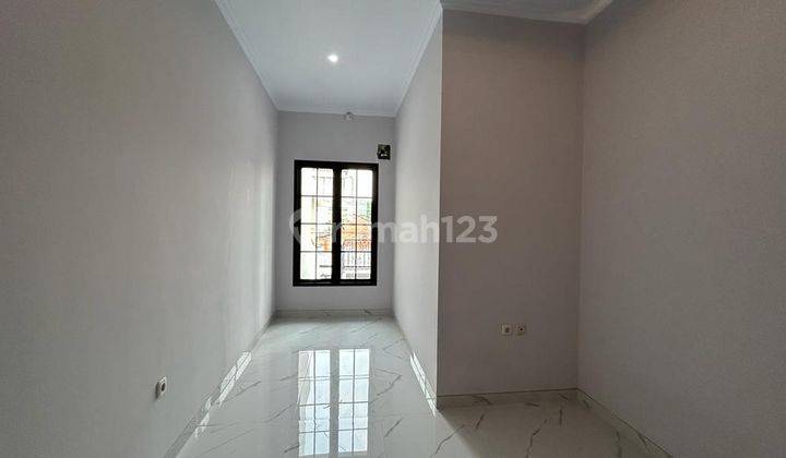 Rumah Baru 3 Lantai Modern Eropa Classic Di Pasar Minggu Jakarta Selatan 2