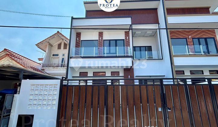 Rumah Nyaman 2 Lantai di Nusa Loka Bsd