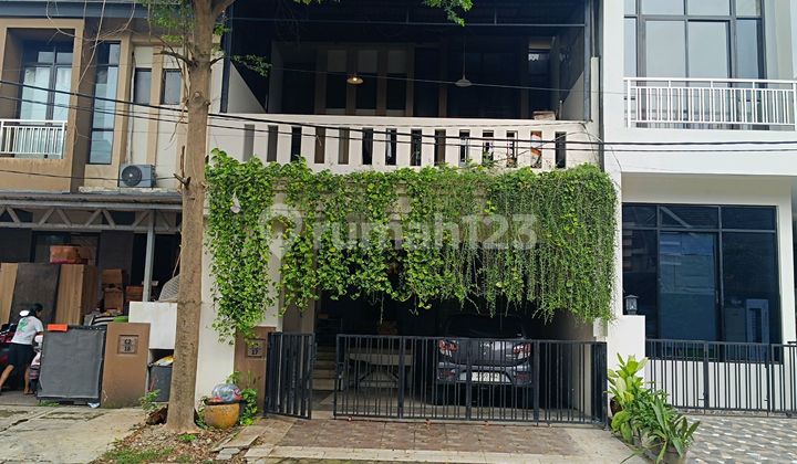 Dijualcepat Rumah.com2 Lantaisiap Hunidekat Kantor Walikota Tangsel