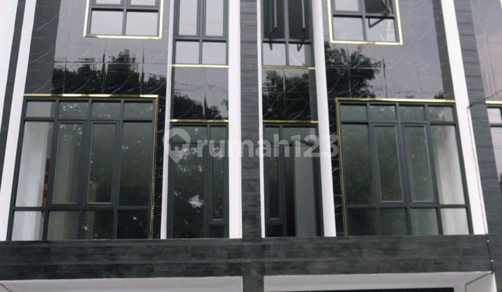  2 Unit Ruko Gandeng 4,5 Lantai Di Rawamangun Jakarta Timur