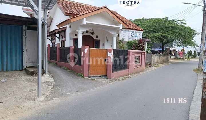 Sisp Huni House Quick Sale Suitable for Business in Serpong Tangsel 2