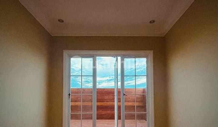 American Classic Model House, Near AEON Mall and BSD Toll Gate 2