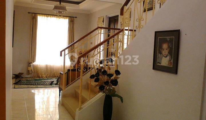 Rumah Ada Kolam Renang di Sentul 2