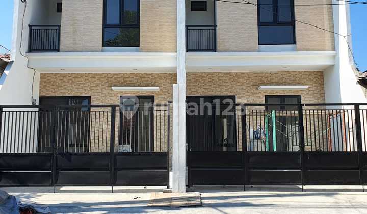 Dijual Rumah Nirwana Eksekutif Surabaya Dijual Rumah Nirwana Eksekutif Surabaya