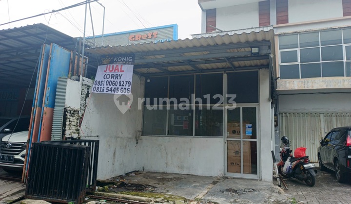 For Rent: Barata Jaya Shop House