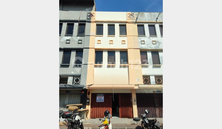 Mangga Dua Shop House, Jagir Wonokromo, Surabaya. Good, Ready to Use