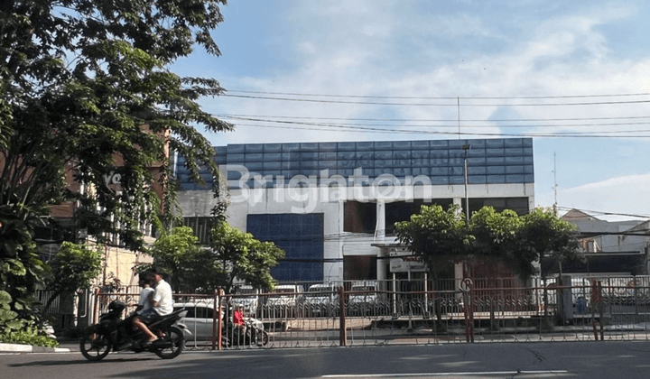 KOMERSIAL REKK !! LANGKA DAN JARANG ADA GEDUNG RAYA MAYJEND SUNGKONO 1