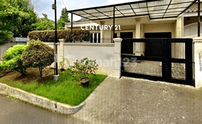 Dijual Rumah Siap Huni Lokasi Strategis di Pondok Indah