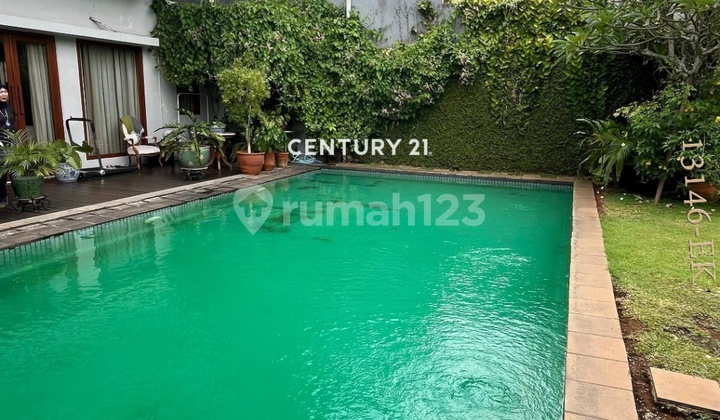 For Sale Exclusive House With Swimming Pool In Kebayoran Bintaro