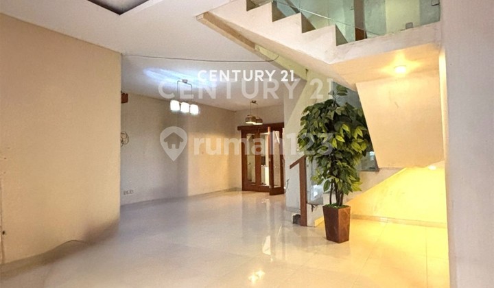 Dijual Rumah Siap Huni Pondok Indah Jakarta Selatan
