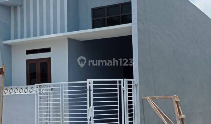 Rumah Dijual Lokasi Strategis SHM di Harapan Indah Bekasi 2