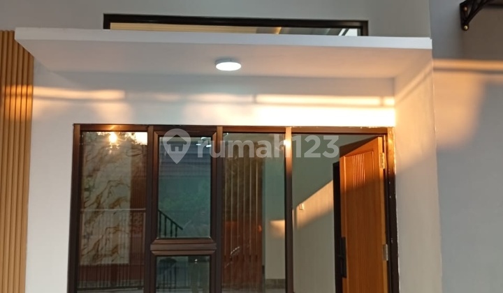 For Sale Spacious House in Safe and Comfortable Location in Taman Harapan Baru For Sale Spacious House in Safe and Comfortable Location in Taman Harapan Baru