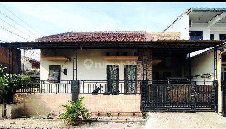 Rumah Luas Di Taman Harapan Baru 1