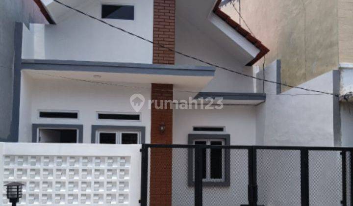 Rumah Desain Oke Di Duta Harapan Bekasi  1