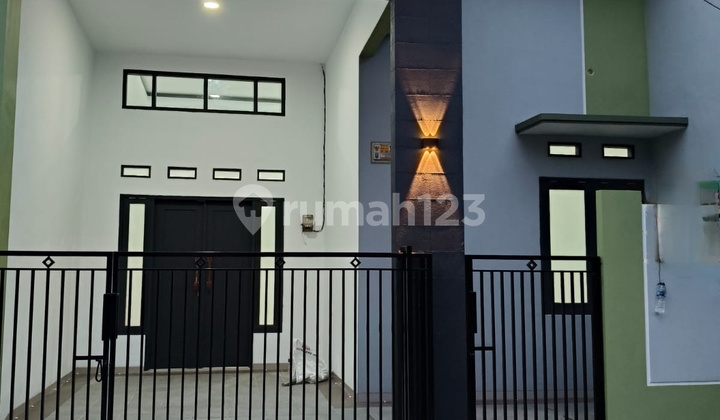 Rumah full renovasi di komplek pondok ungu Bekasi 
