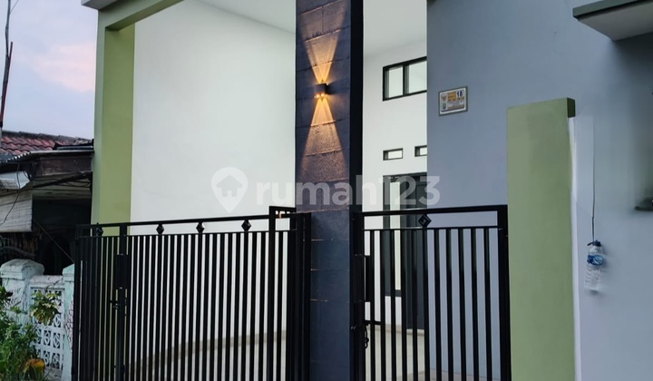 Rumah full renovasi di komplek pondok ungu Bekasi  2