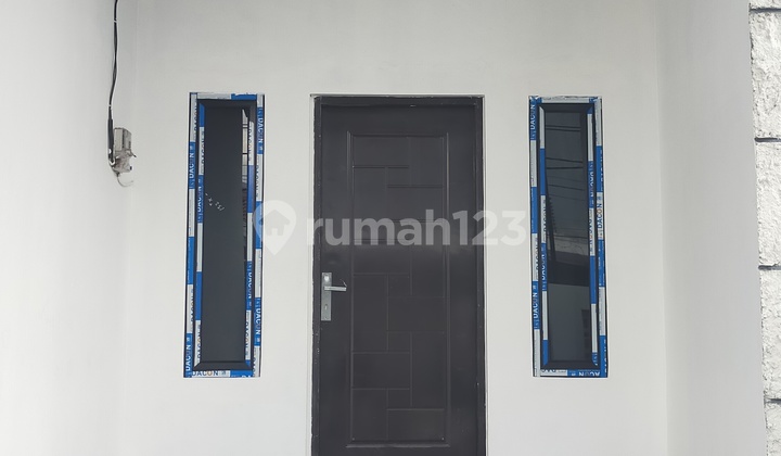 Di Jual Rumah 2 Lantai Full Bangunan Baru di Harapan Indah Bekasi 2