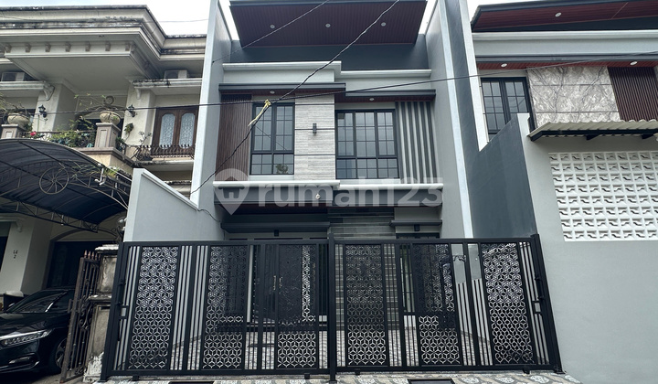 Rumah Minimalis Baru di Araya Dekat Manyar dan Pakuwon City