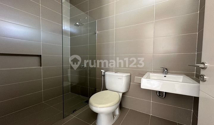 Murah Rumah Baru Depan Danau Northwest Dkt Pelican Hill Citraland 2