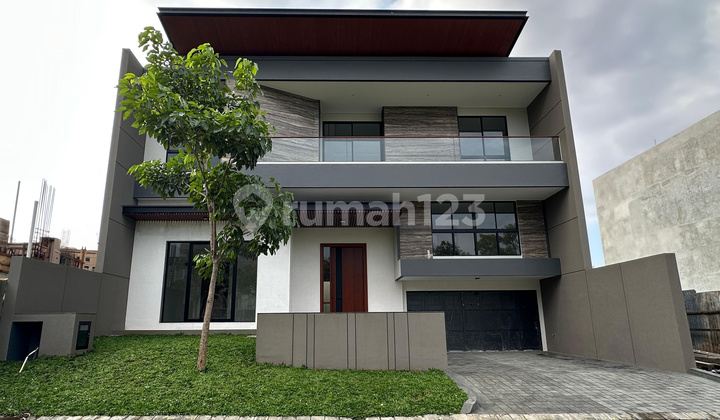 Rumah Mewah Baru Pakuwon Indah Dekat Citraland & Graha Family