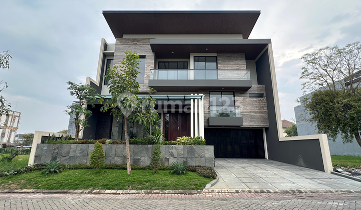 Rumah Baru Minimalis Split Level Pakuwon Dekat Graha & Citraland