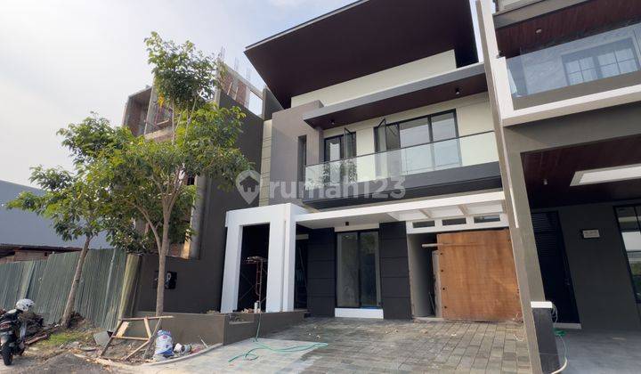 Rumah Baru Split Level Di Citraland Dekat Graha Pakuwon Indah 1