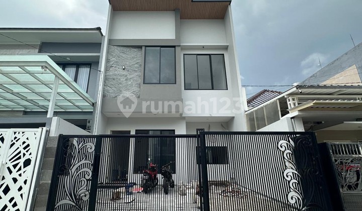 Rumah Minimalis Siap Huni Araya Dekat Manyar dan Pakuwon City 1