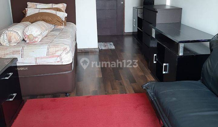 Satu unit apartemen di Emerald tower furnished  9